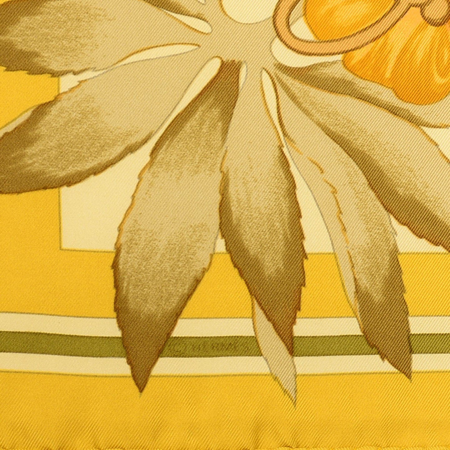 Silk Fleurs D'Hellade Scarf 90