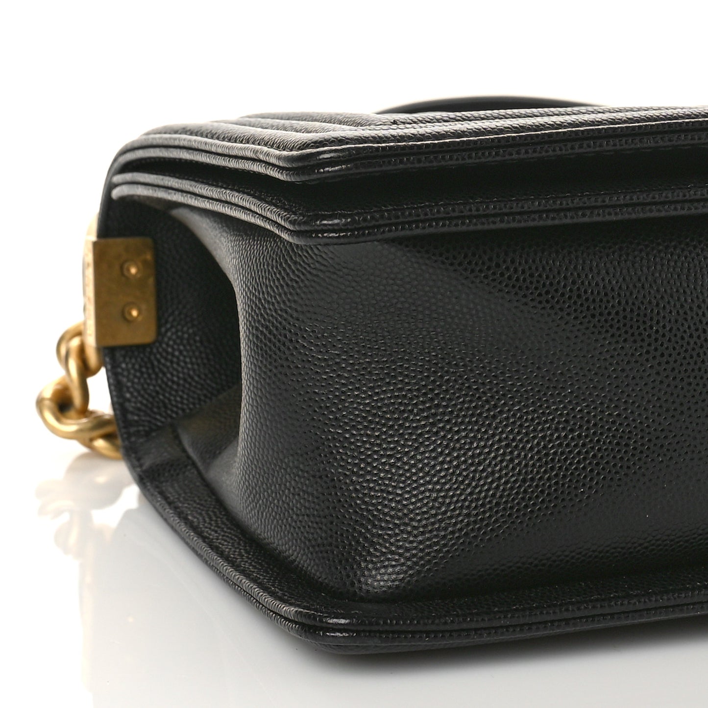 Caviar Quilted Medium Boy Flap Black