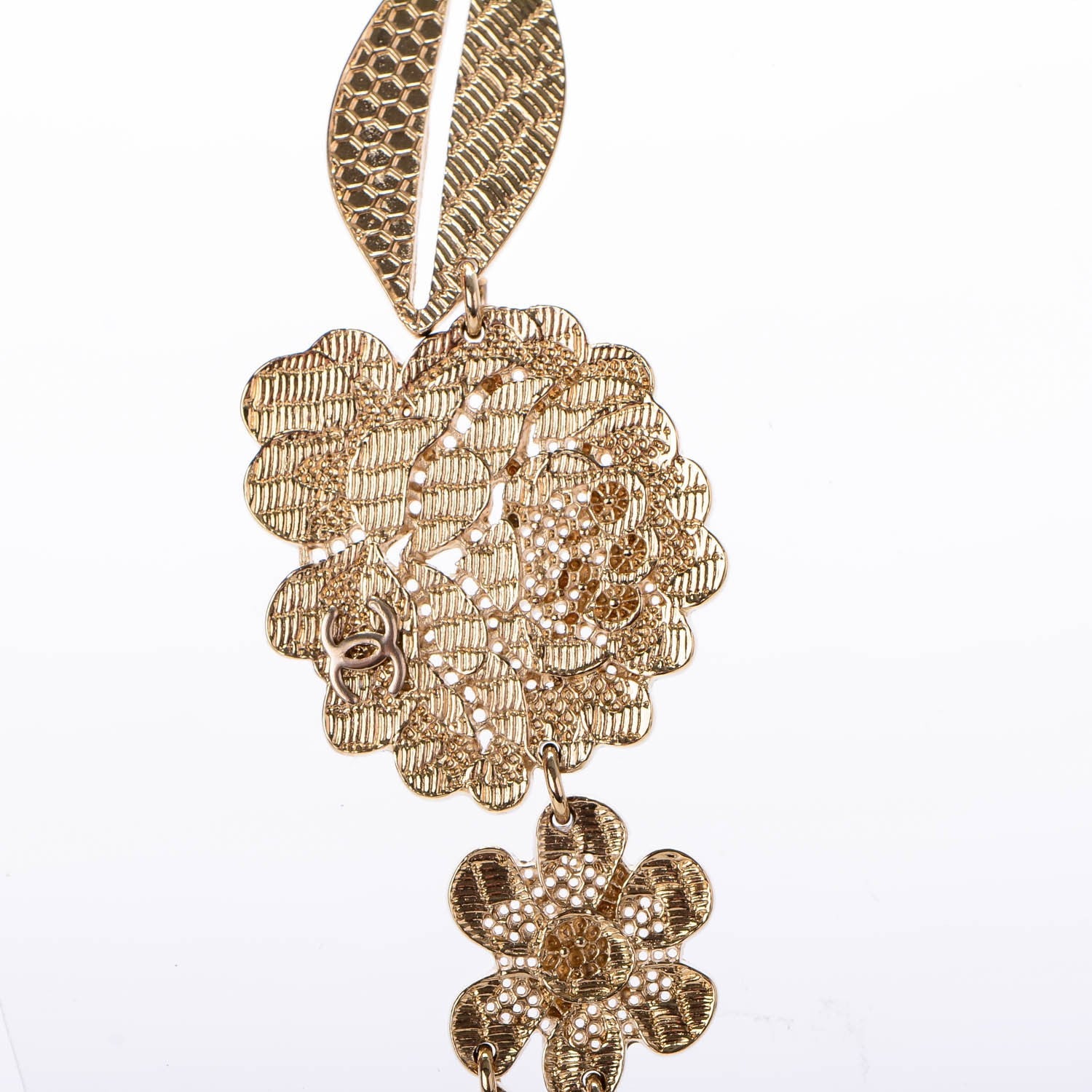 Chanel Pearl Camellia Necklace Gold 5 of 7