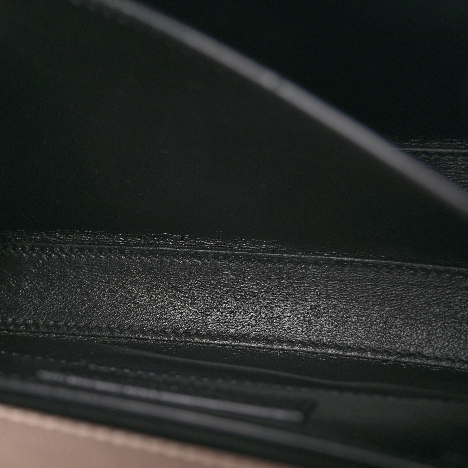 Saint Laurent Grain de Poudre Mini Classic Monogram Cassandra Top Handle Marble Pink 6 of 10