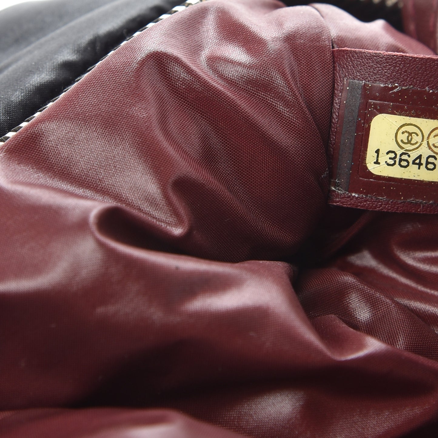 Nylon Quilted Cocoon Cosmetic Case Black