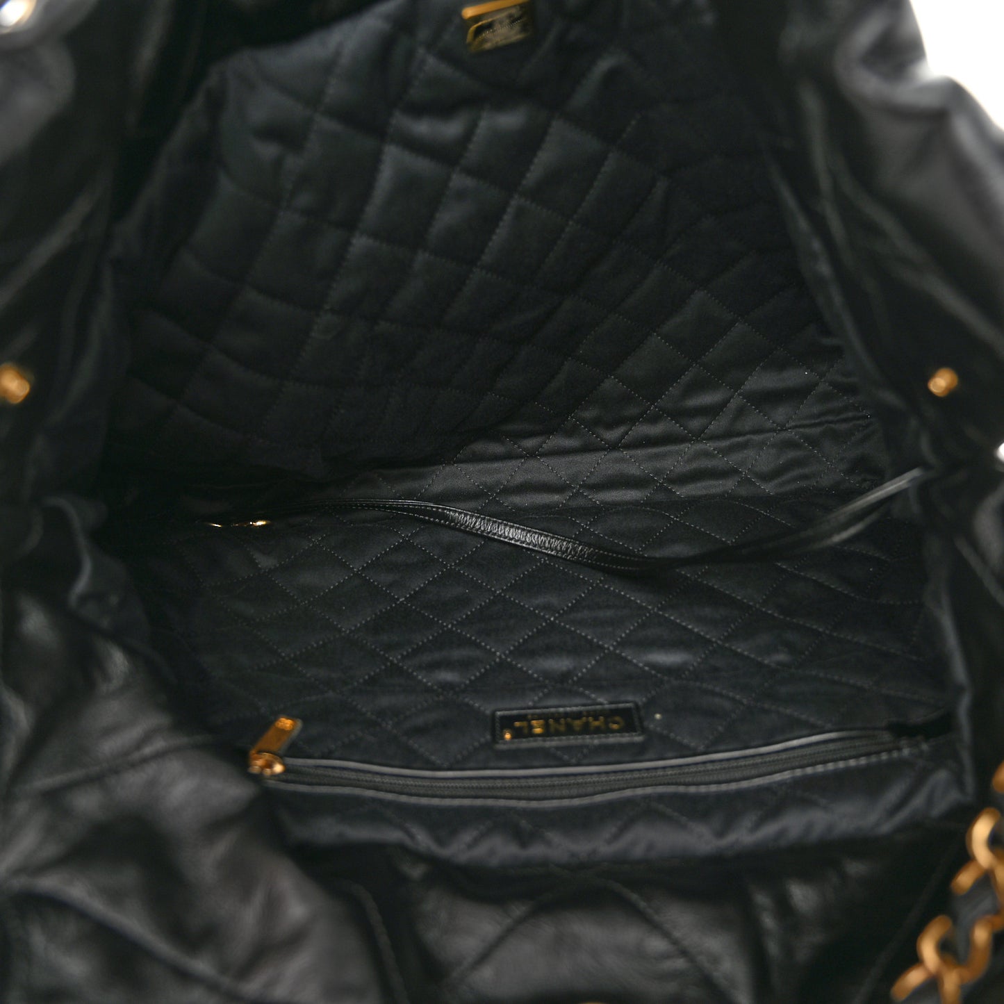 Shiny Calfskin Quilted Chanel 22 Black