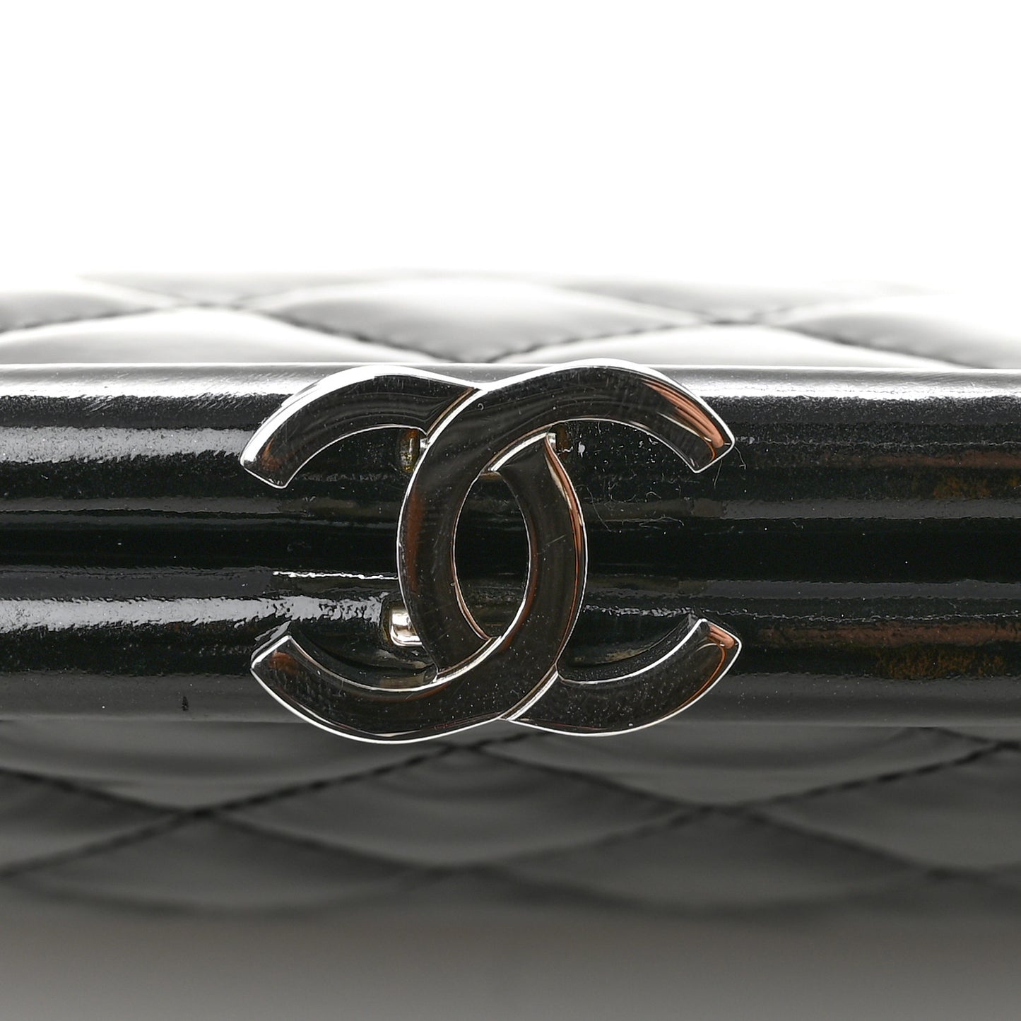Patent Quilted Timeless Clutch Black