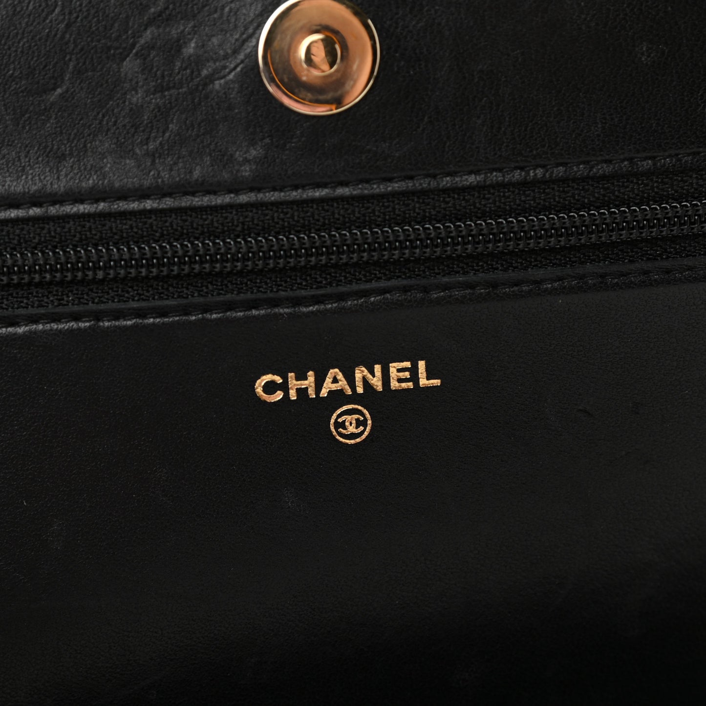 Lambskin Chevron Boy Wallet On Chain WOC Black