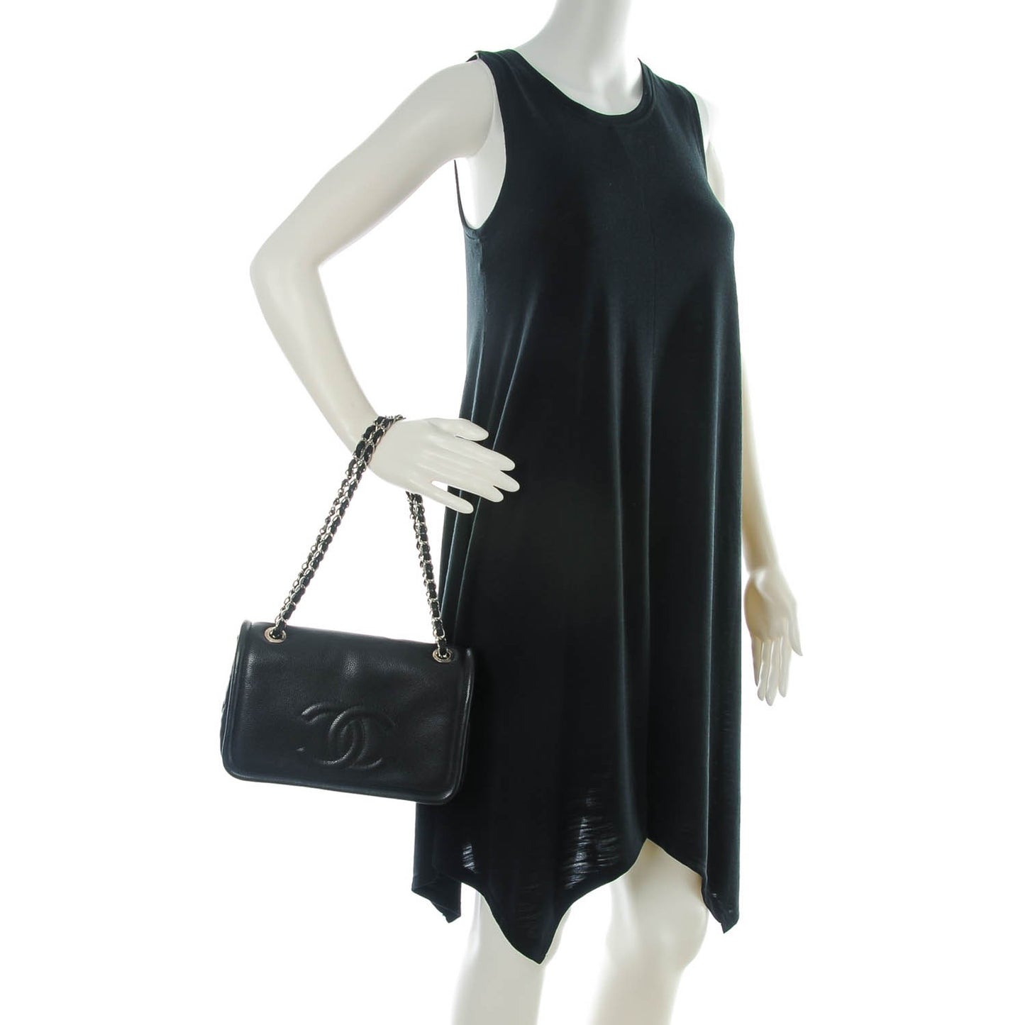 Caviar Medium Timeless CC Flap Black