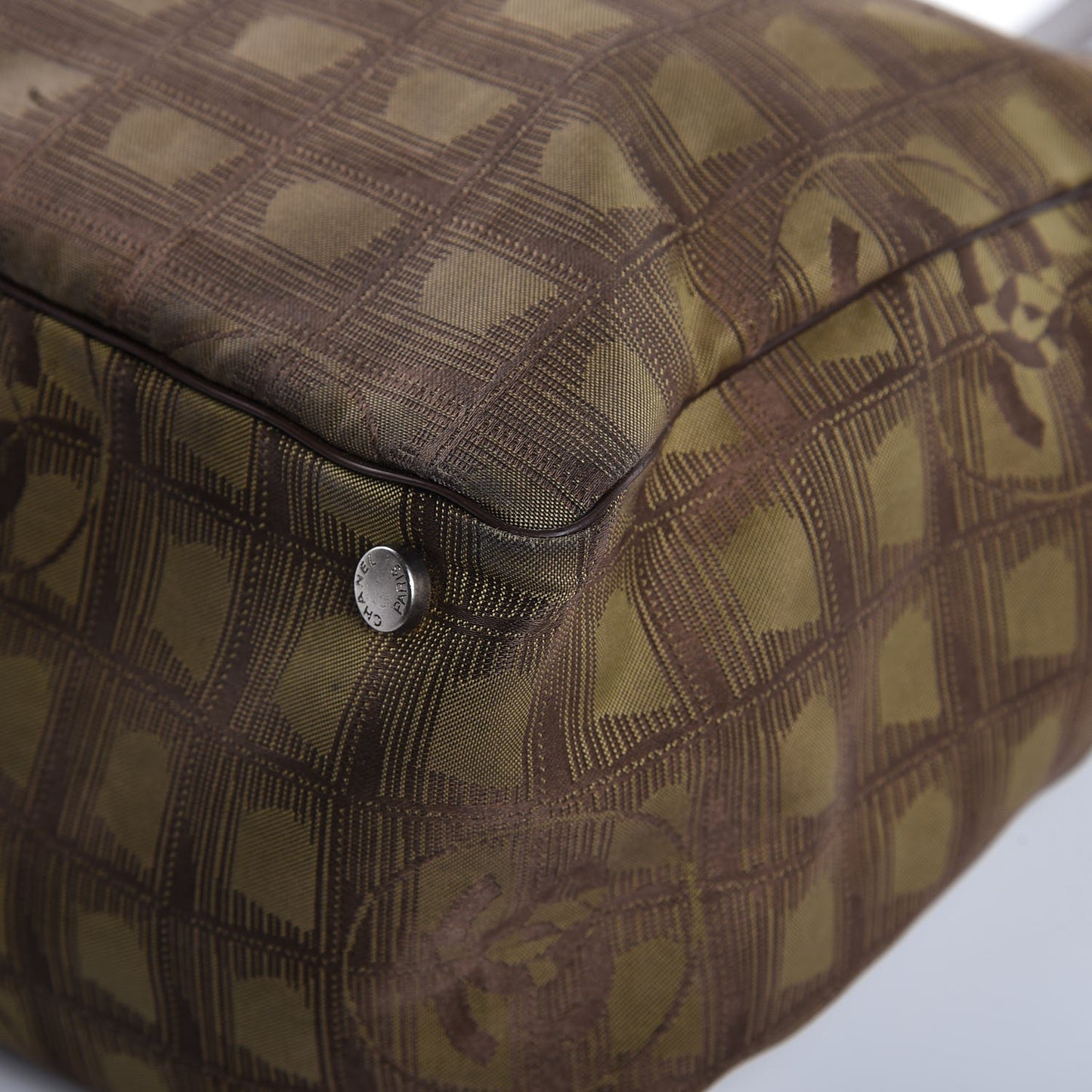 Nylon Medium Travel Tote Khaki