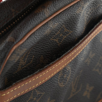 Louis Vuitton Monogram Compiegne 23 Toiletries 10 of 14