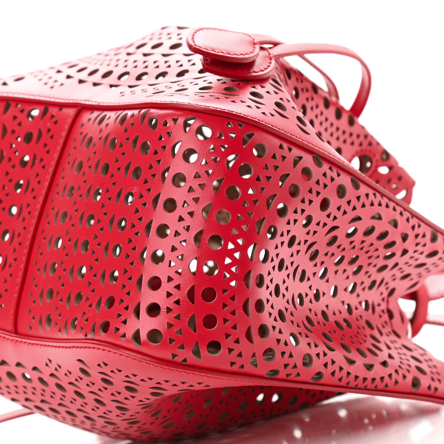 Calfskin Vienne Rose-Marie 19 Bag Red