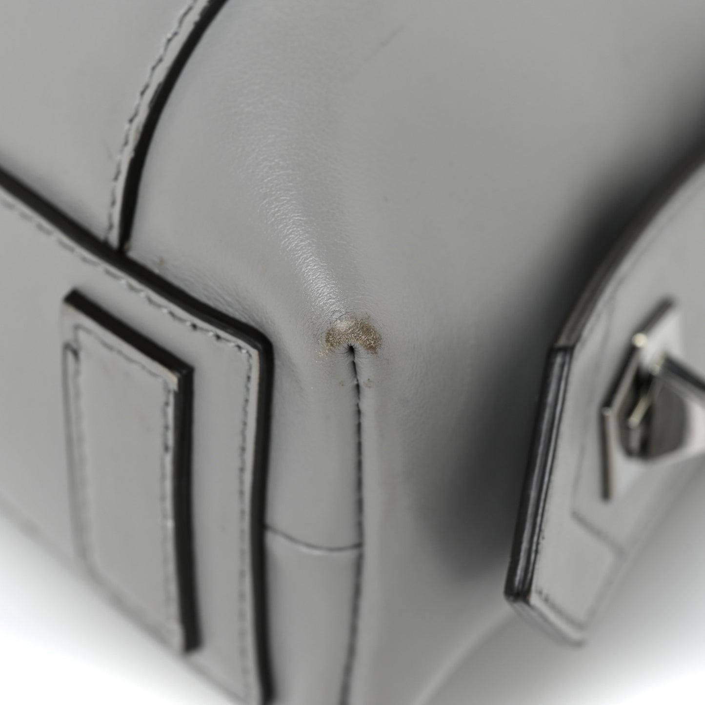 Calfskin Small Soft Antigona Pearl Grey