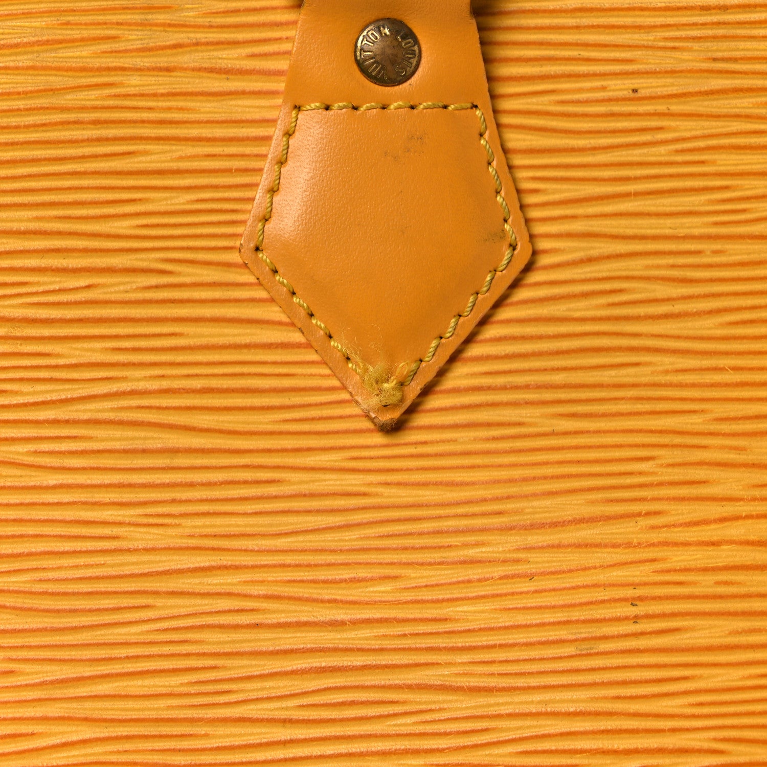 Louis Vuitton Epi Alma PM Tassil 35 of 38