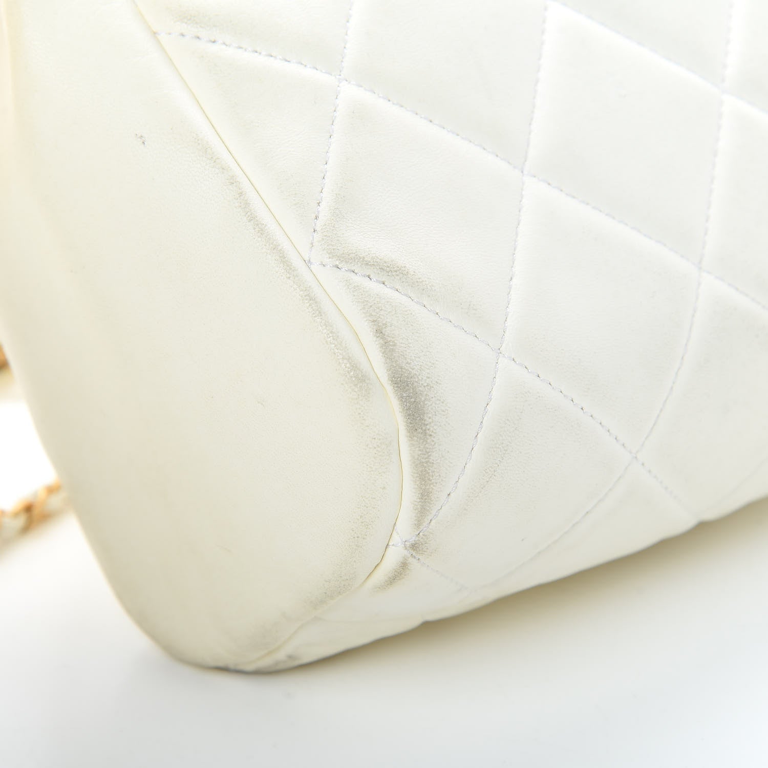 Chanel Lambskin Quilted Large Side-Packs White 19 of 28