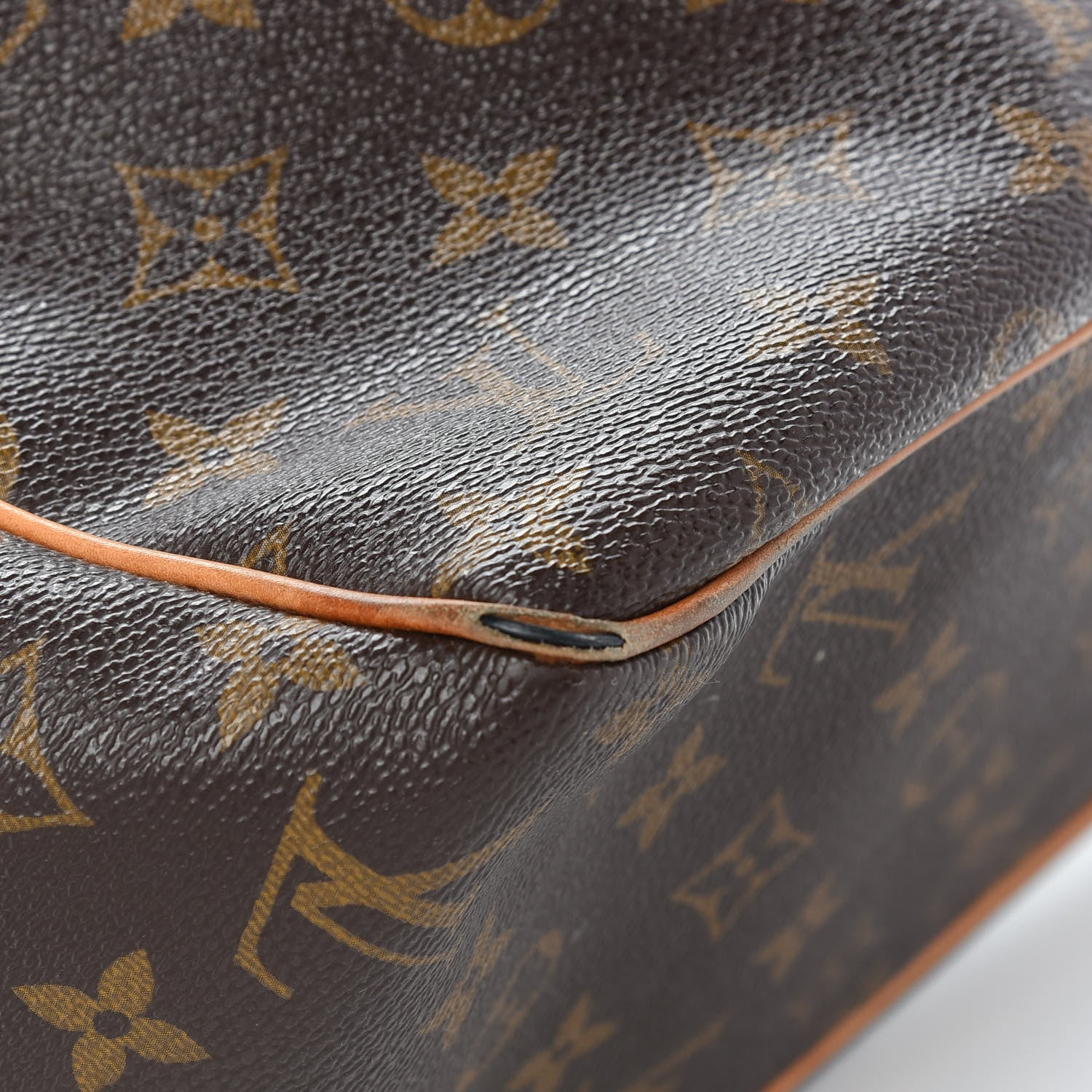 Louis Vuitton Monogram Batignolles Vertical 12 of 13
