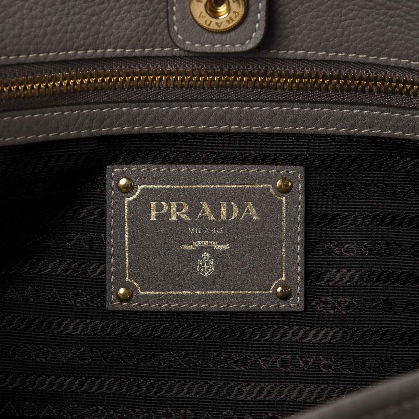 Vitello Daino Hobo Argilla
