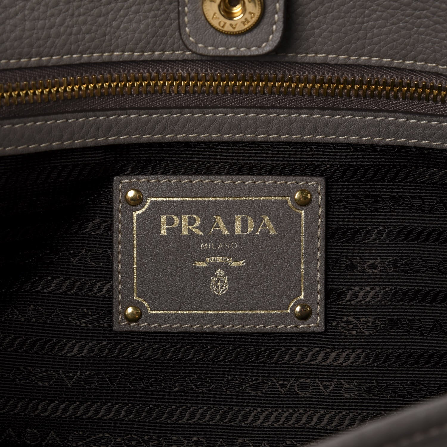 Prada Vitello Daino Hobo Argilla 8 of 10