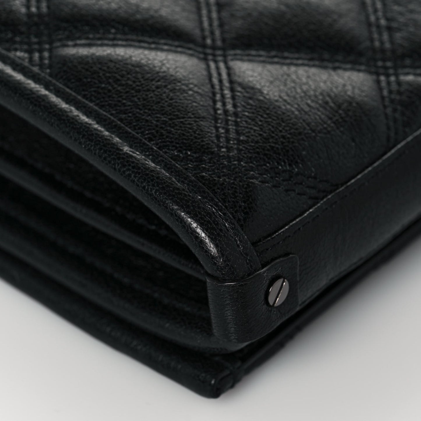 Lambskin Diamond Quilted Becky Chain Wallet Black
