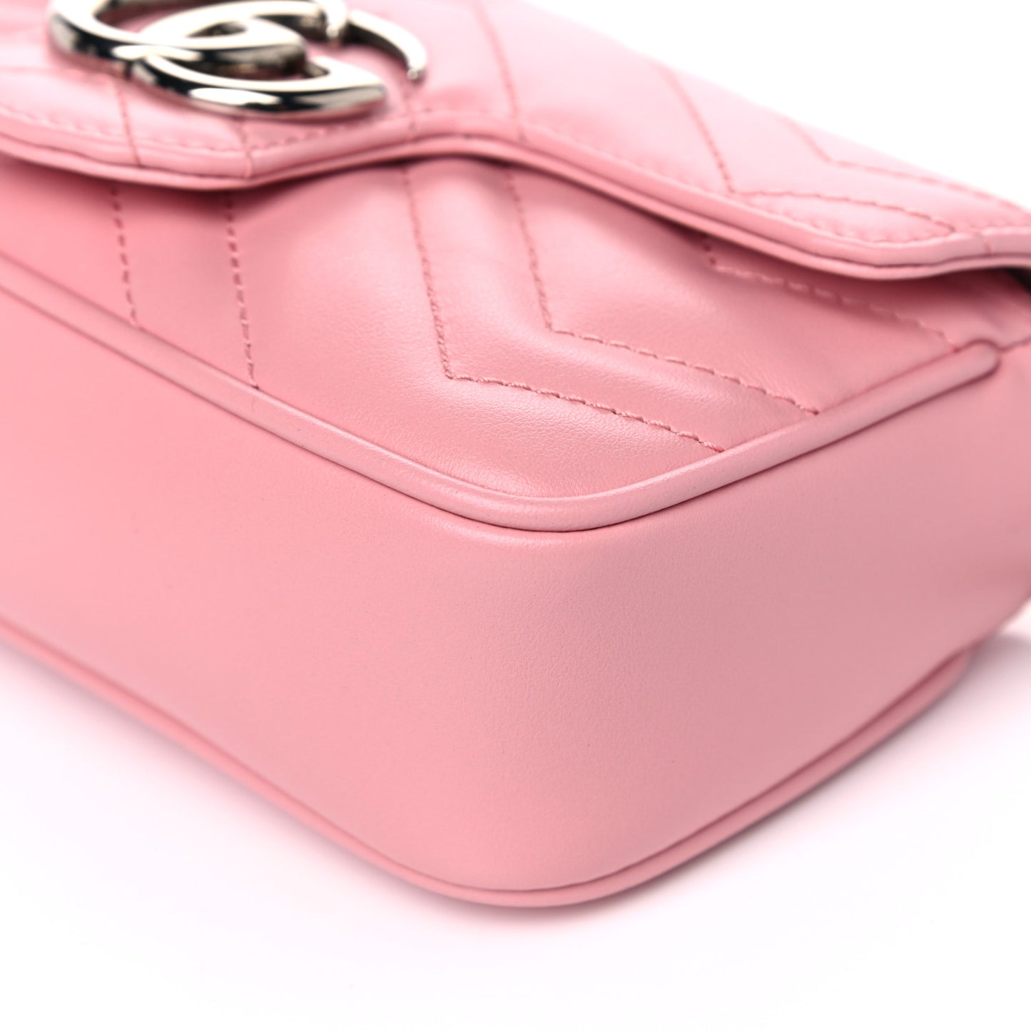 Calfskin Matelasse Super Mini GG Marmont Shoulder Bag Wild Rose