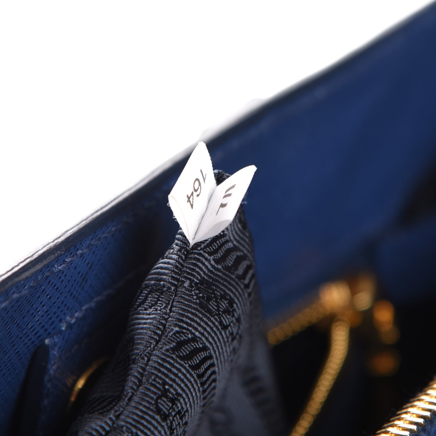 Saffiano Lux Medium Tote Bluette