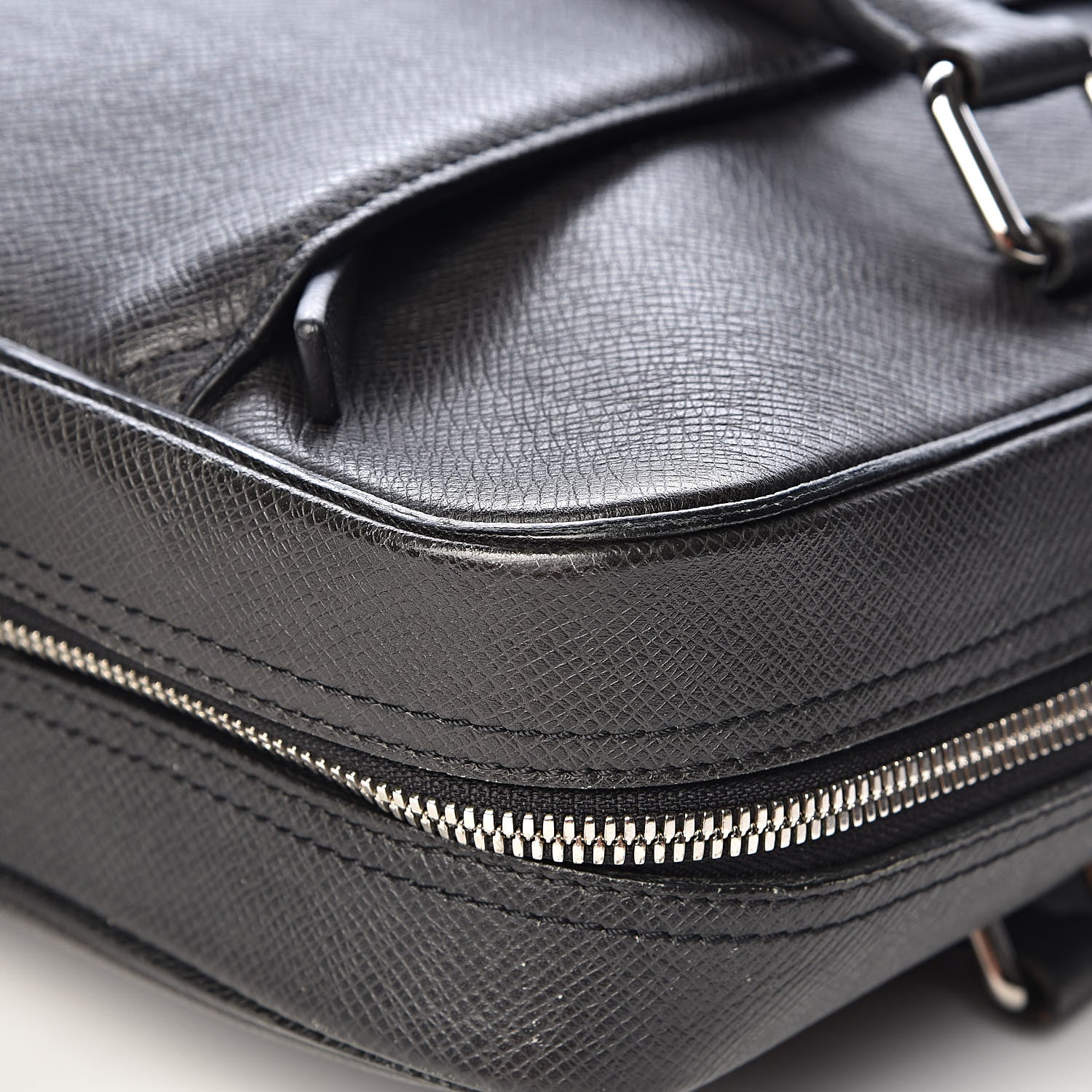 Louis Vuitton Taiga Porte-Documents Business MM Ardoise 18 of 26