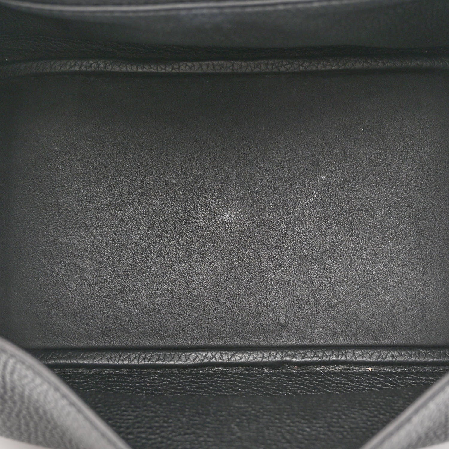 Hermes Taurillon Clemence Lindy 26 Black 5 of 11