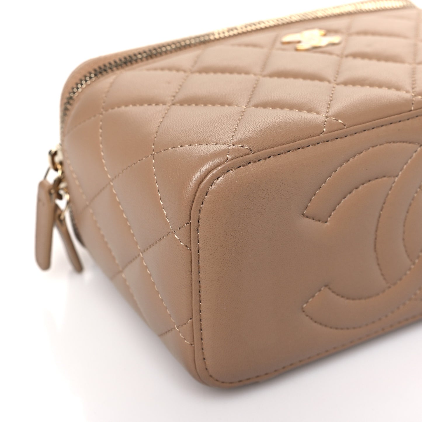 Lambskin Quilted Metal Small Top Handle Vanity Case With Chain Beige