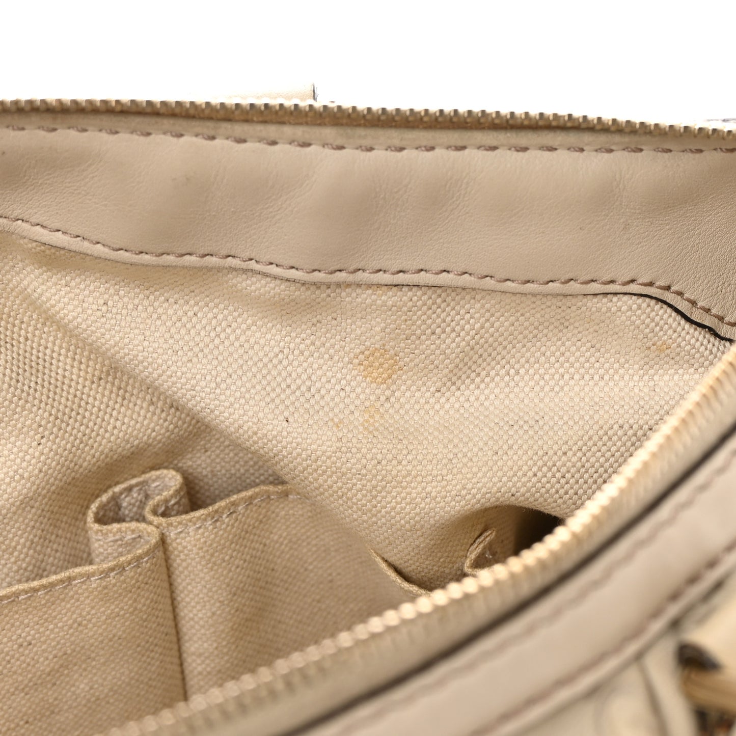 Guccissima Medium Sukey Top Handle Bag White