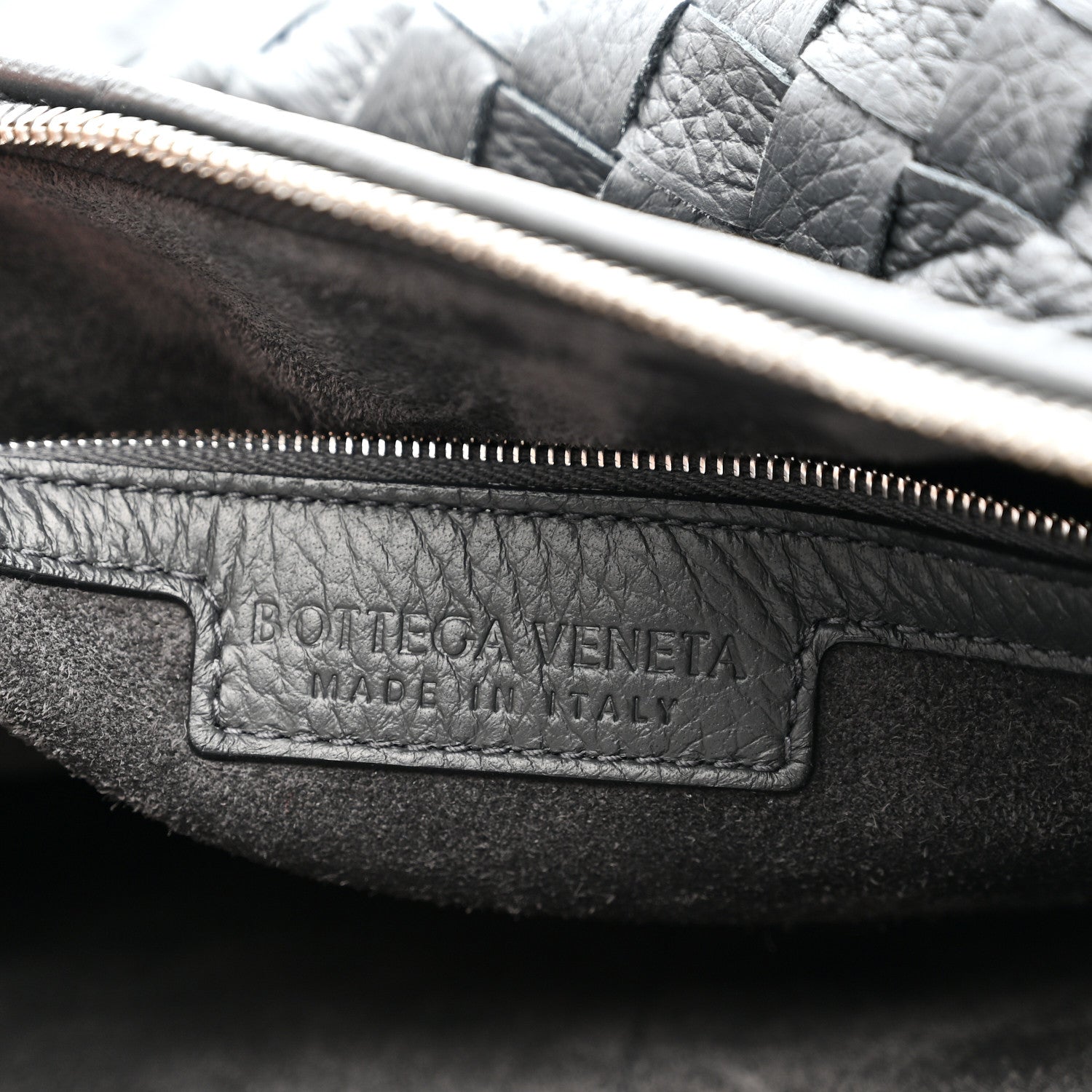Bottega Veneta Deerskin Intrecciato Medium Traveler Hobo Black 6 of 11