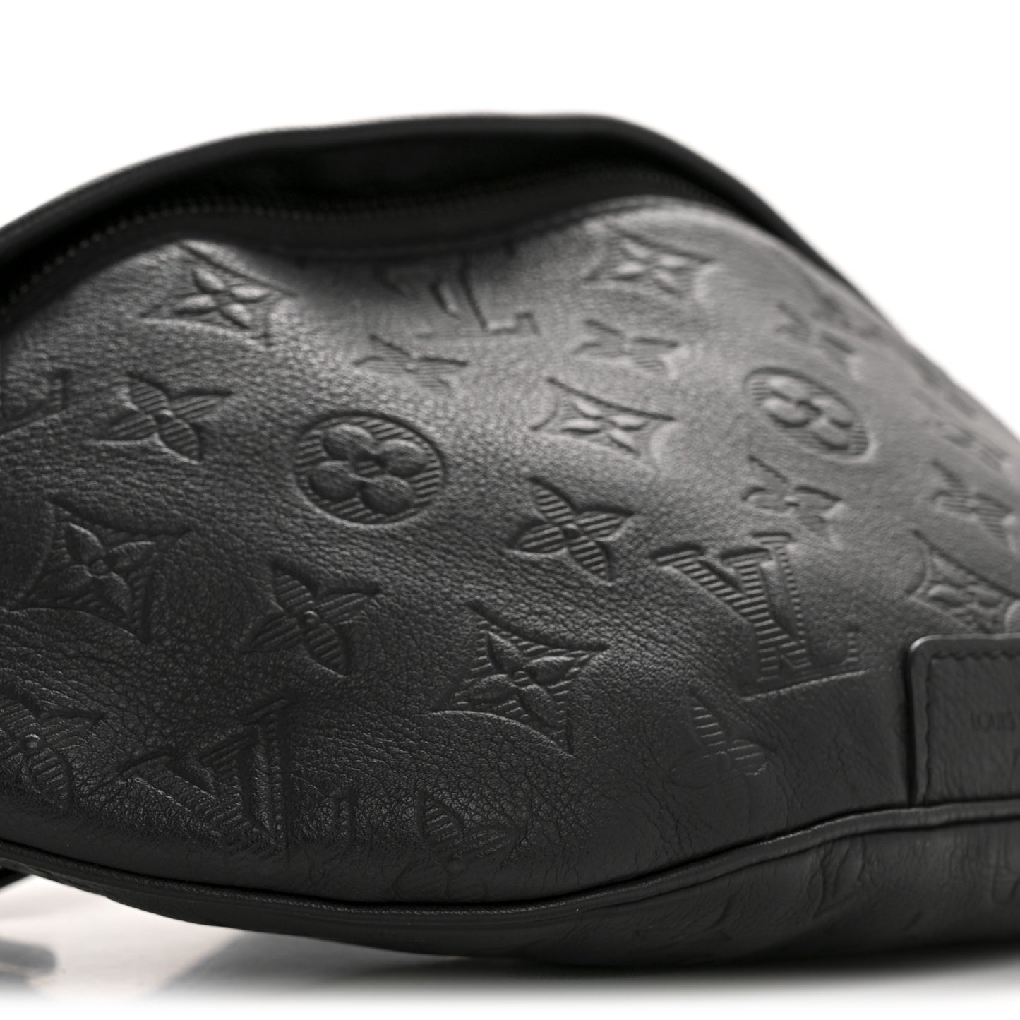 Calfskin Monogram Shadow Discovery Bumbag Black