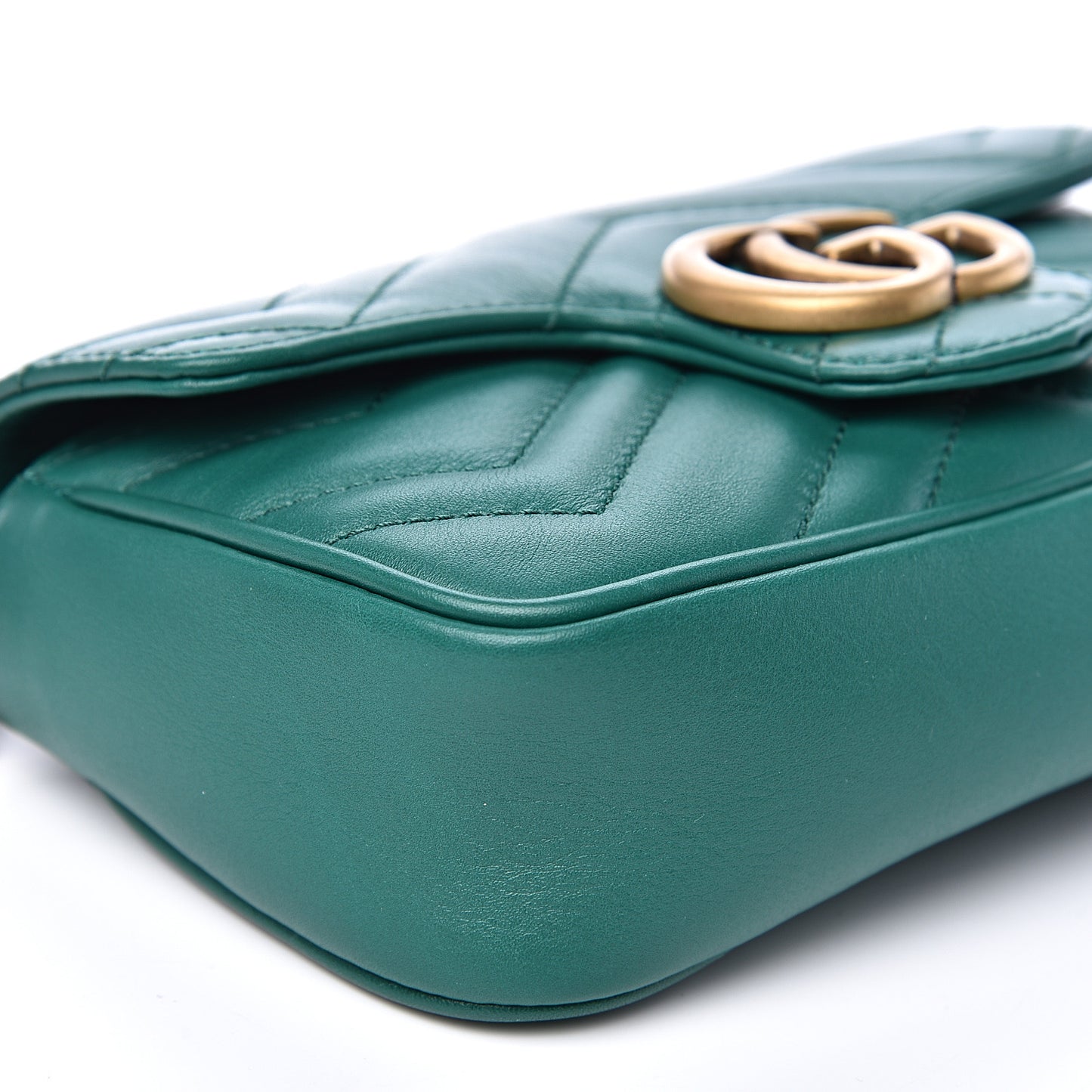 Calfskin Matelasse Super Mini GG Marmont Shoulder Bag Emerald Green
