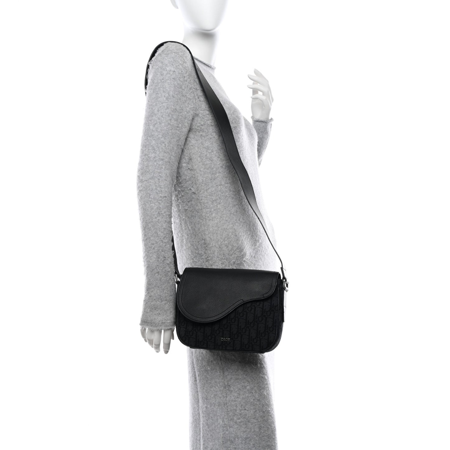Grained Calfskin Oblique Mini Saddle Messenger Black