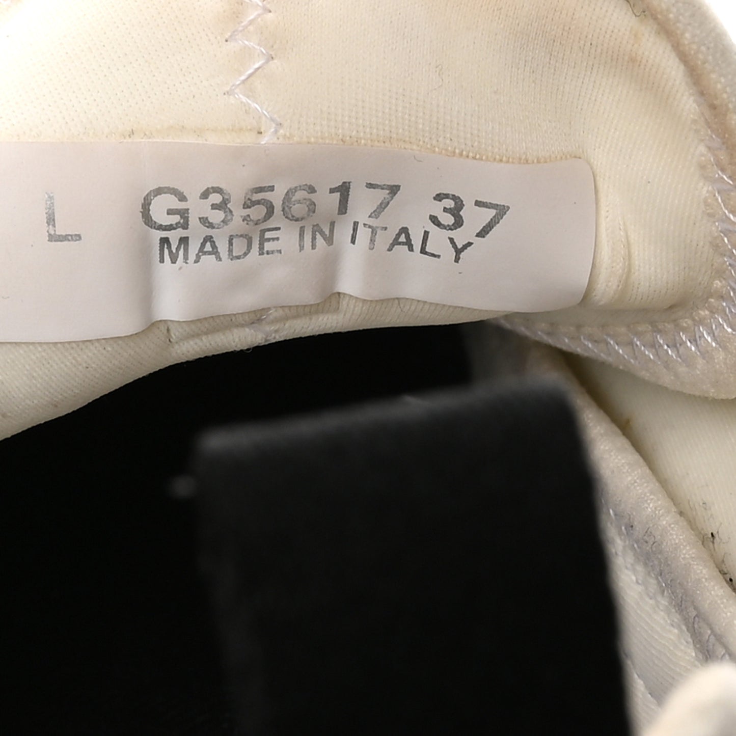 Velvet Calfskin Mixed Fibers CC Sneakers 37 Ivory Black