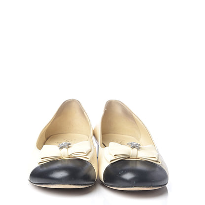 Chanel Lambskin Crystal CC Cap Toe Ballerina Flats 40.5 White Black 2 of 9