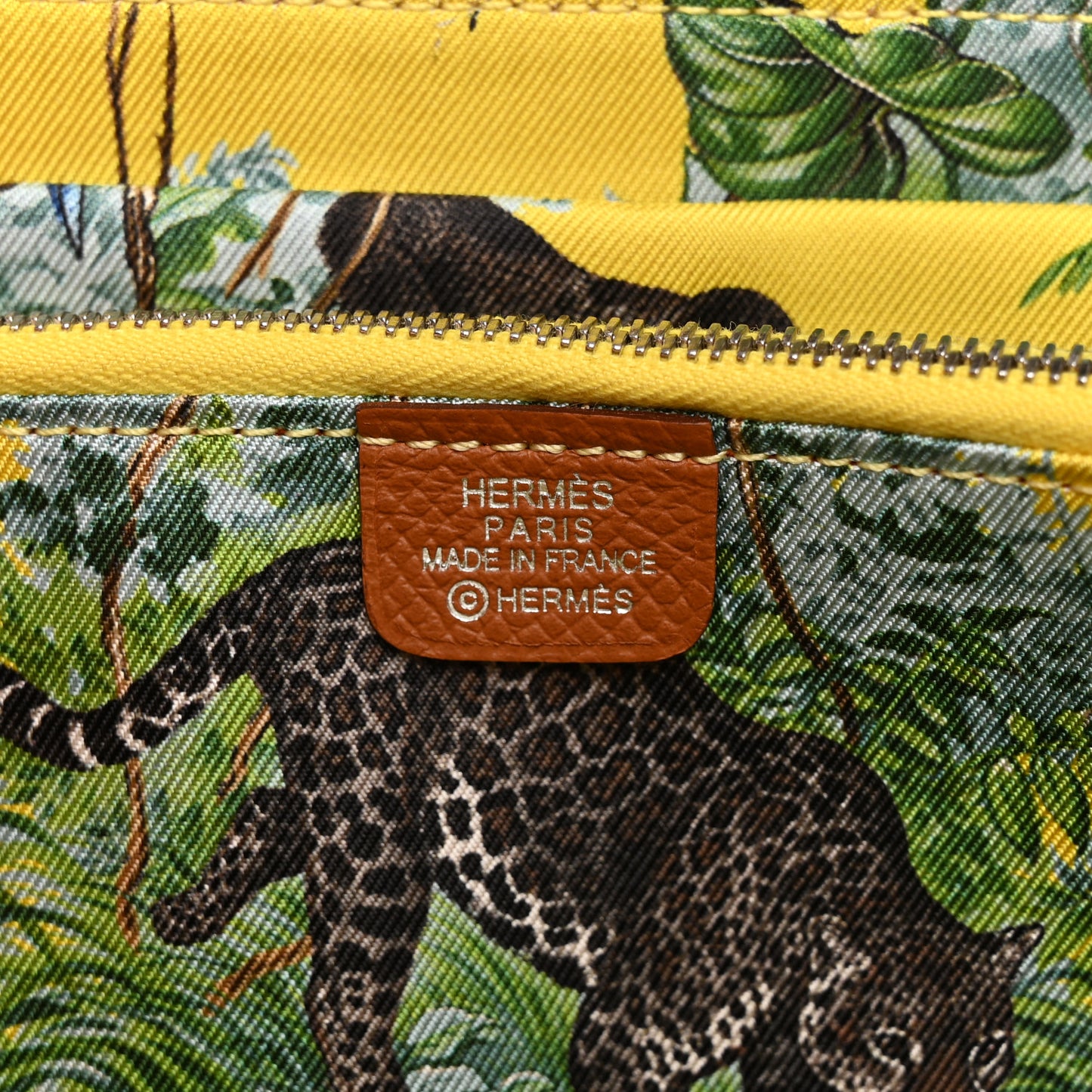Epsom Silk'In Wallet Gold Jaune De Naples