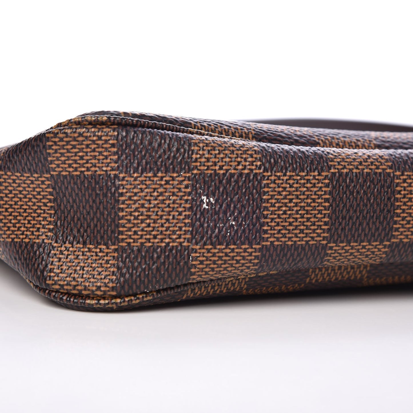 Damier Ebene Pochette Accessories