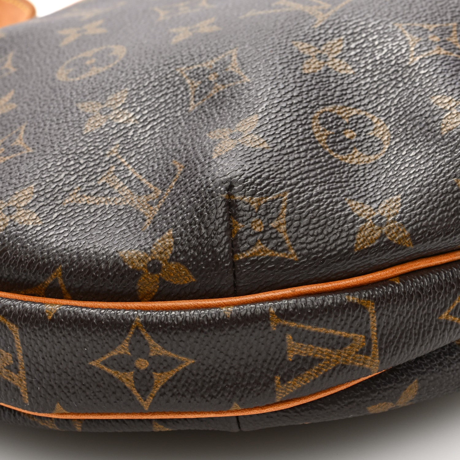 Louis Vuitton Monogram Croissant MM 8 of 10