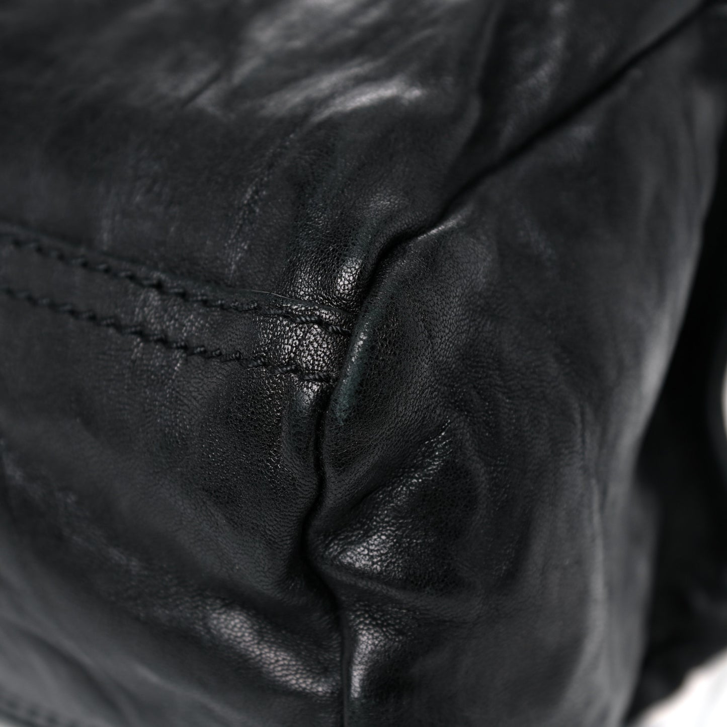 Tumbled Sheepskin Mini Pandora Black