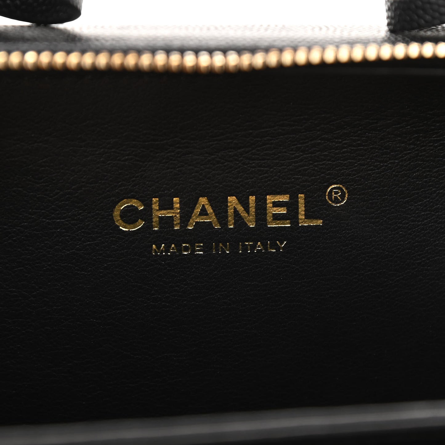 Caviar Quilted Small CC Filigree Vanity Case Black