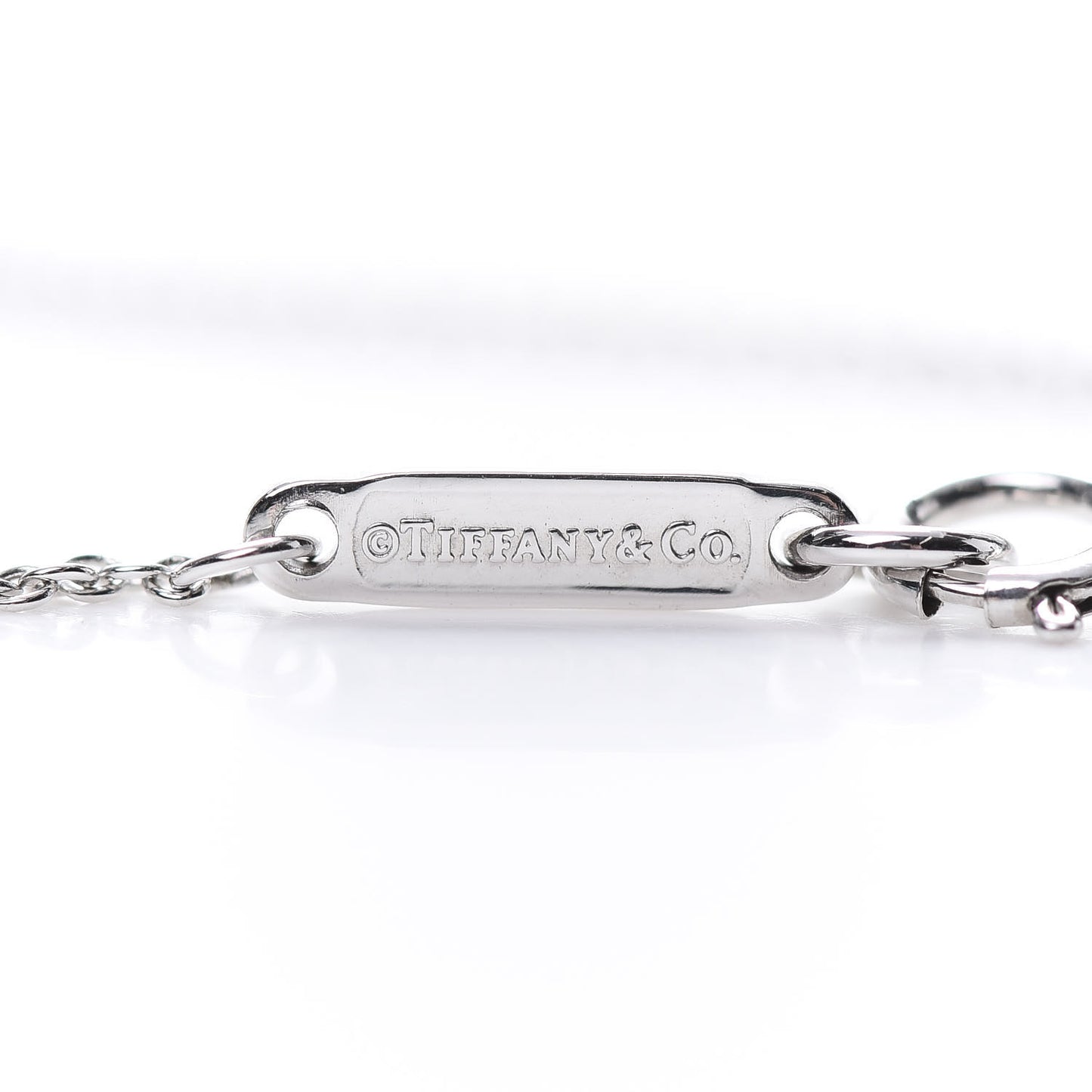 18K White Gold Diamond Metro Heart Pendant Necklace