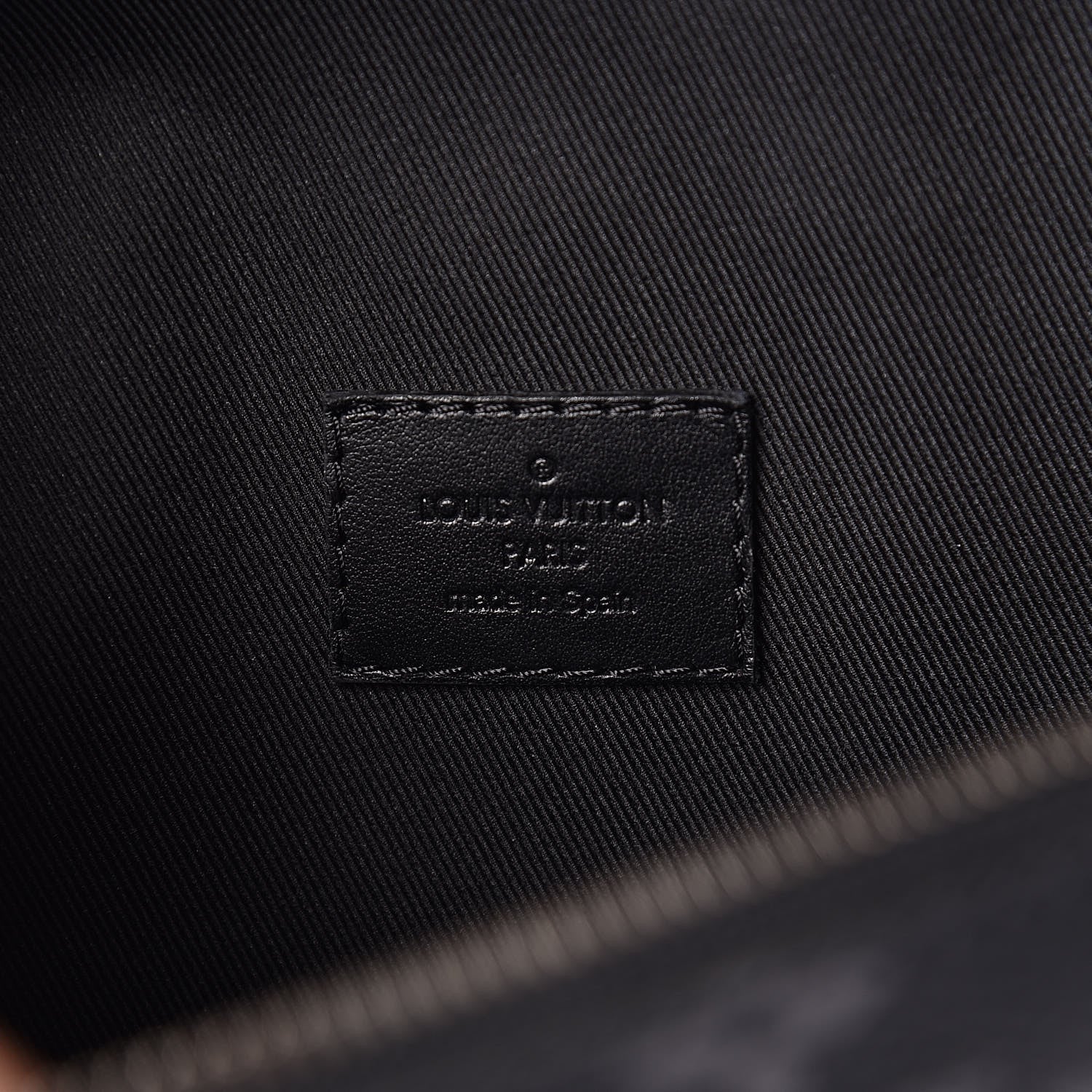 Louis Vuitton Monogram Eclipse Discovery Bumbag 8 of 10