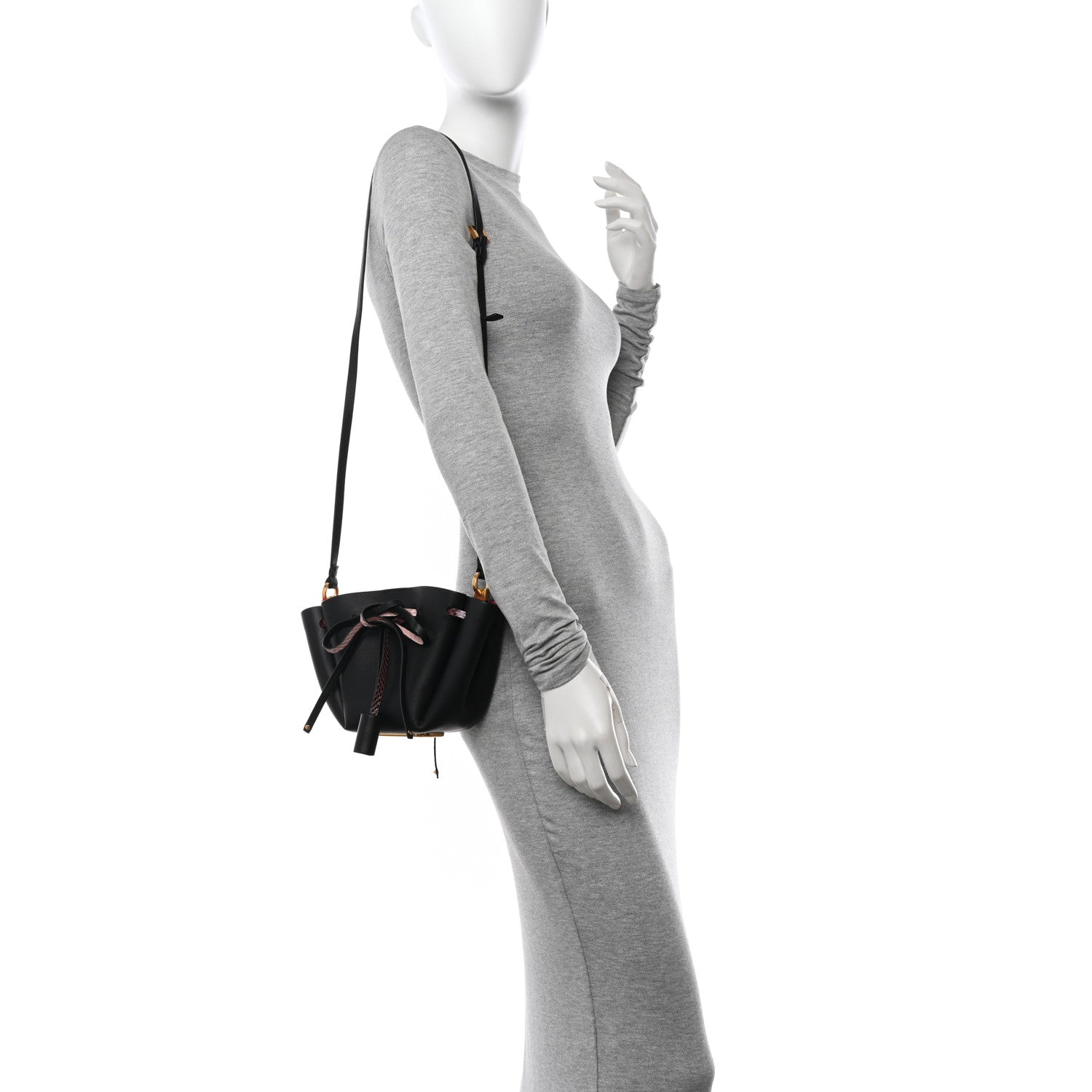 Valentino Garavani Vitello Ayers VLogo Bucket Bag Black 2 of 12