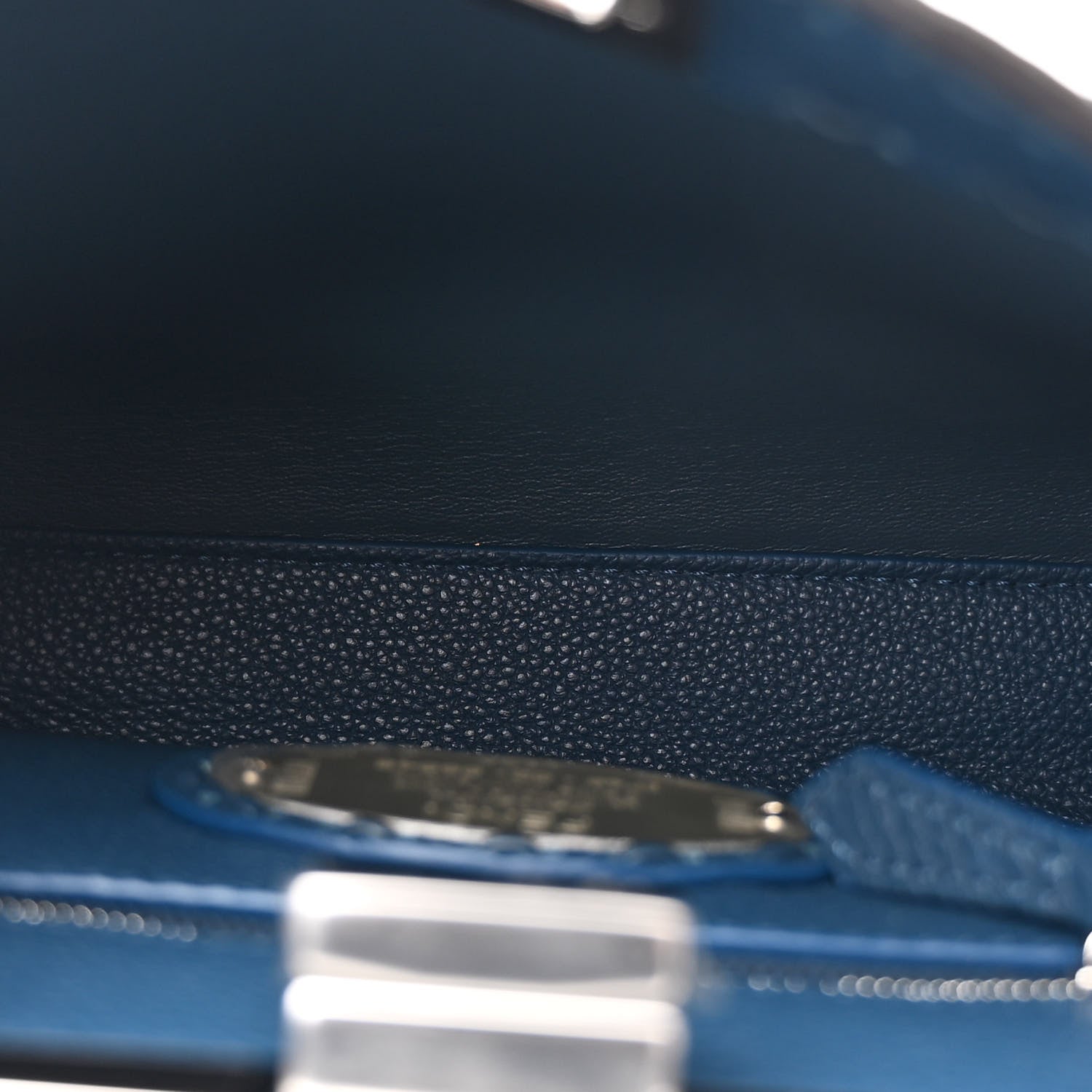 Fendi Cuoio Romano Selleria Macro Stitchings Mini Peekaboo Iconic Satchel Placca Argento 5 of 11