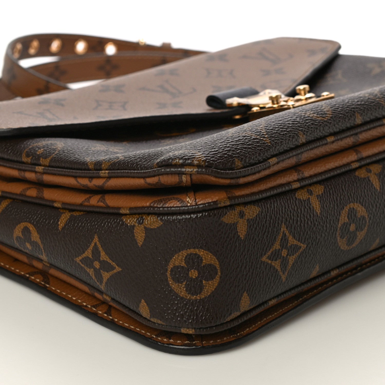 Louis Vuitton Reverse Monogram Pochette Metis 9 of 10