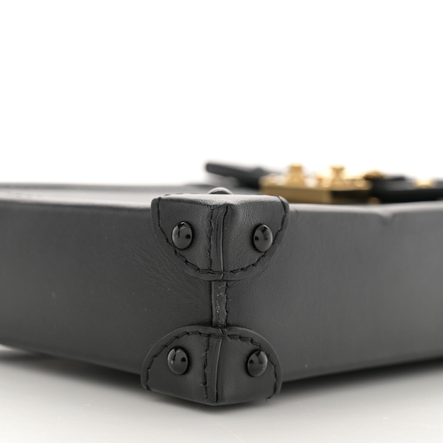 Epi Pochette Trunk Verticale Black