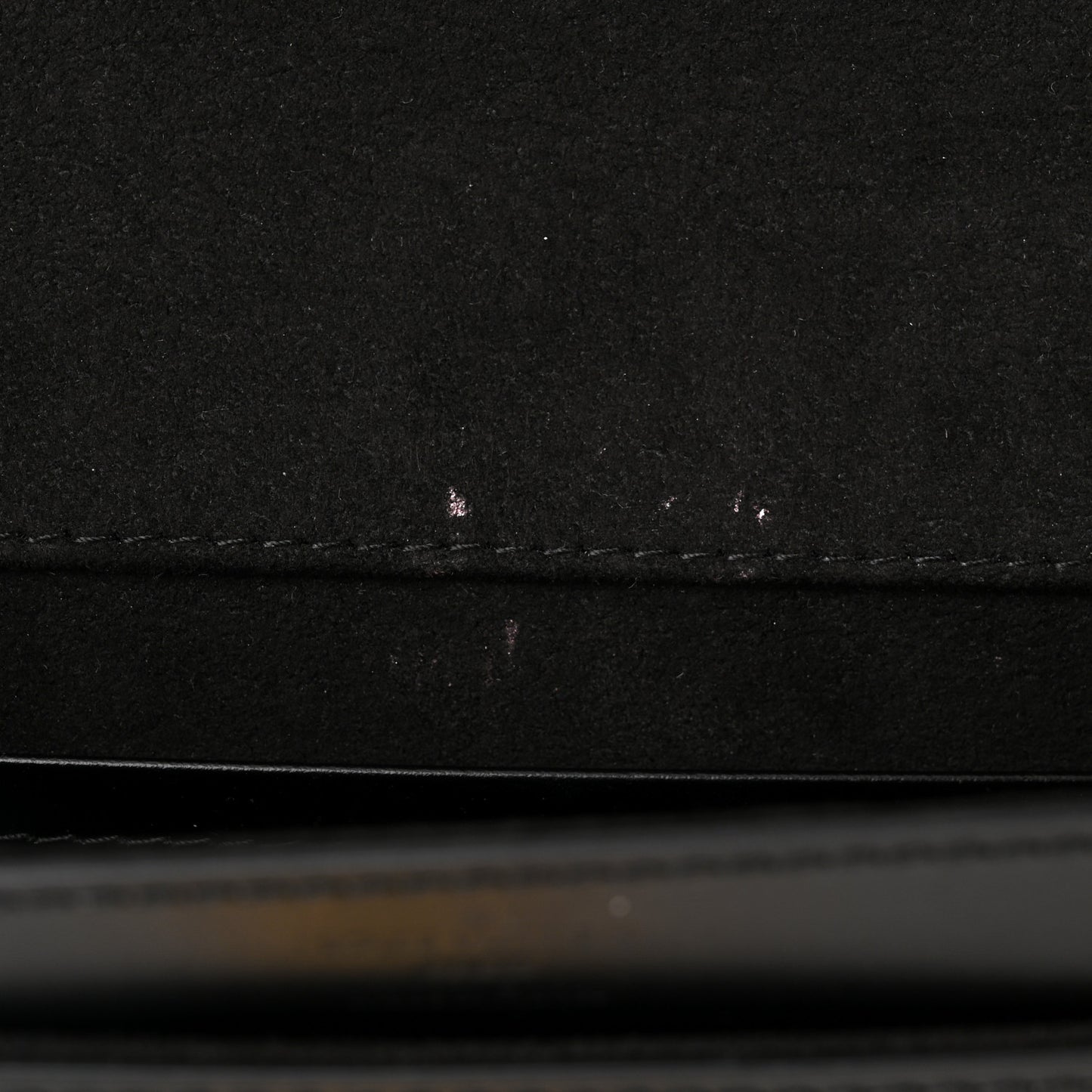 Calfskin Chain Louise GM Black