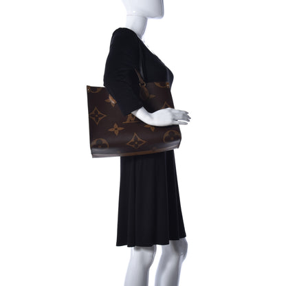 Louis Vuitton Reverse Monogram Giant Onthego MM 2 of 14