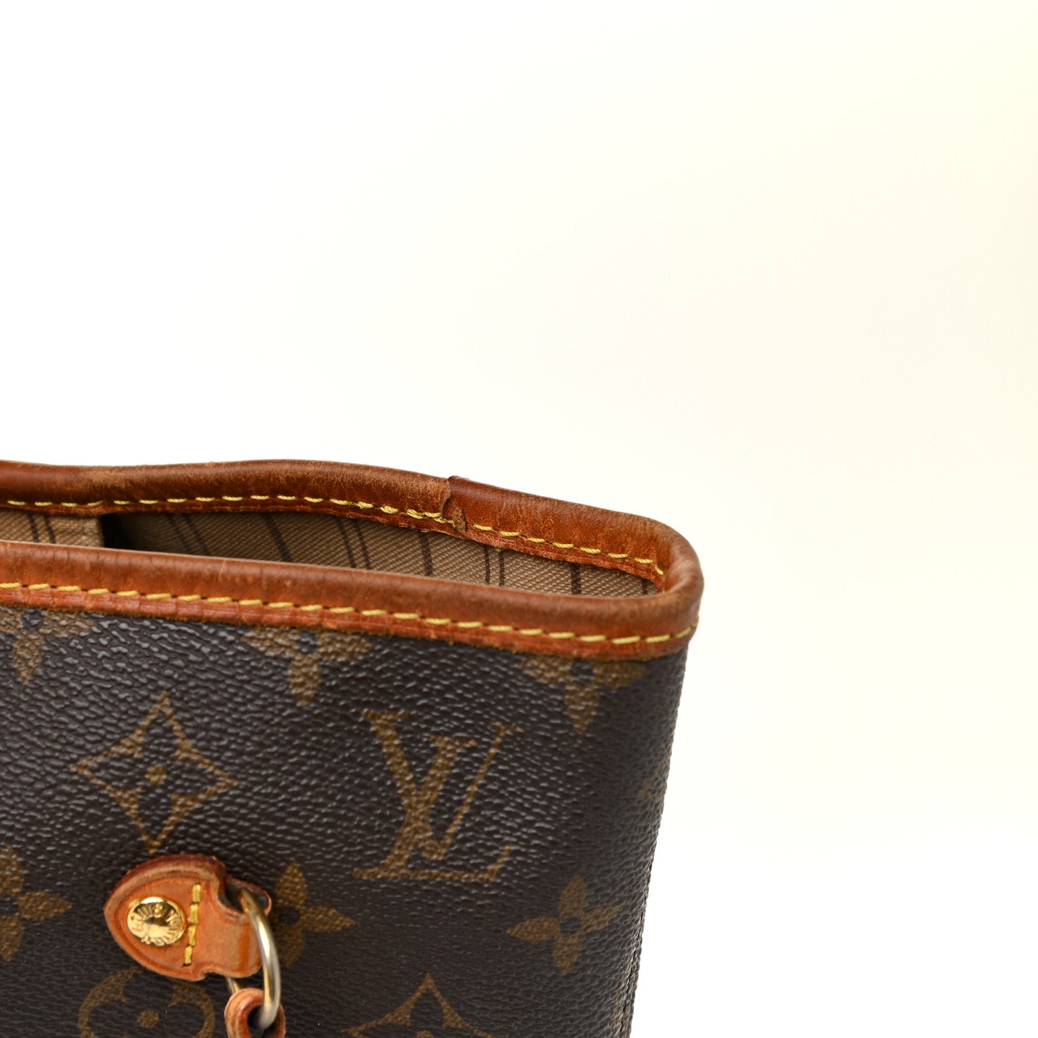 Louis Vuitton Monogram Neverfull MM 19 of 24