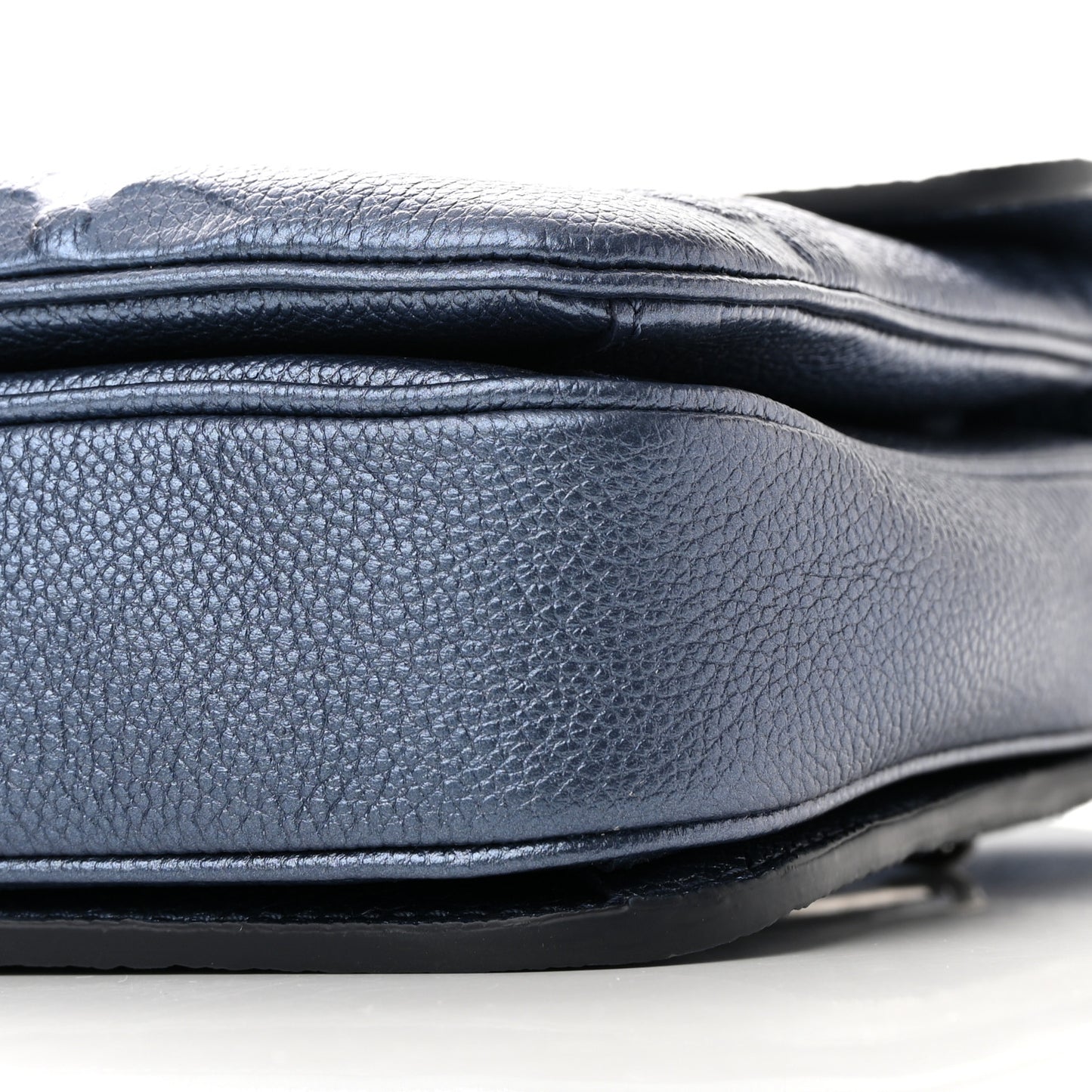 Metallic Empreinte Monogram Giant Pochette Metis Navy Nacre