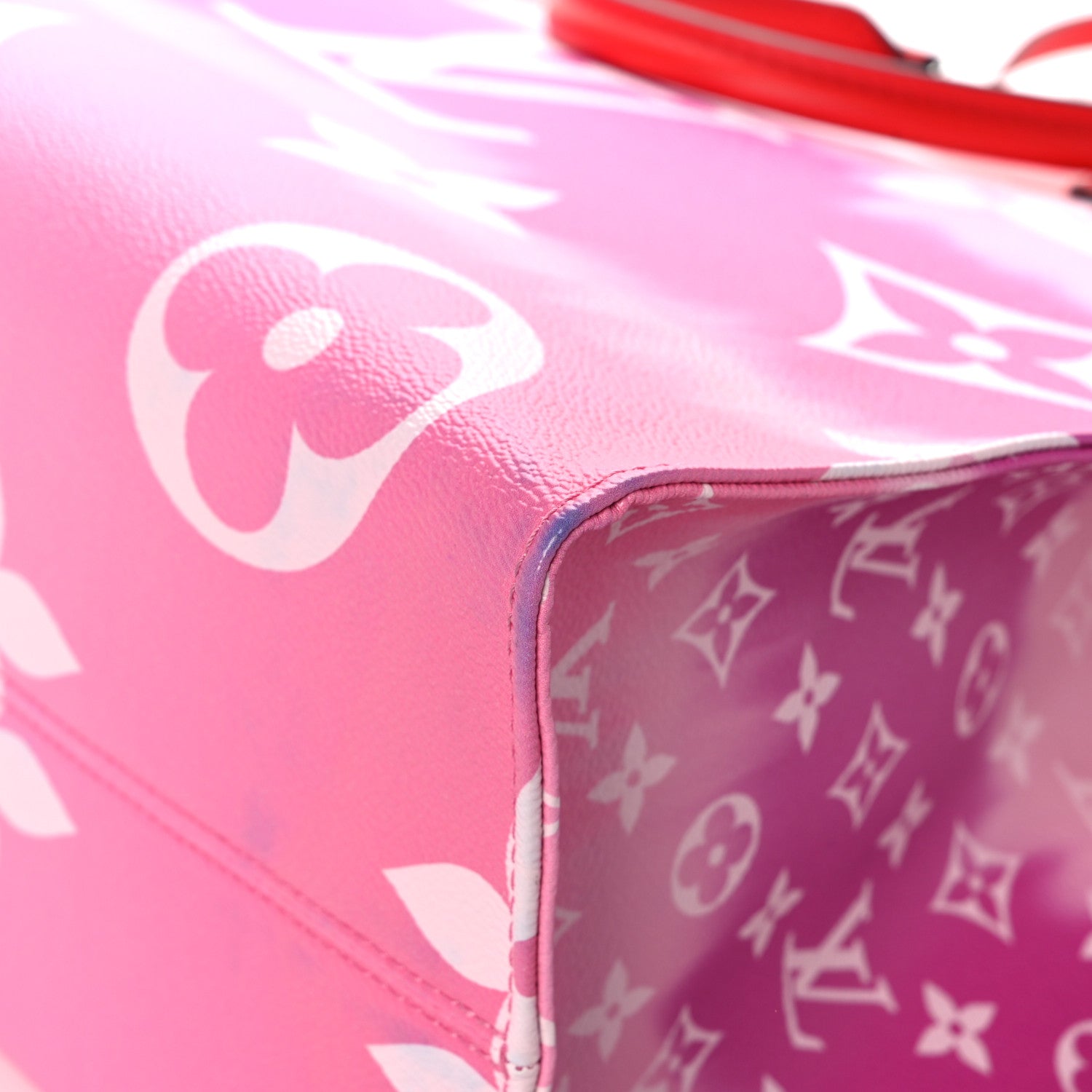 Louis Vuitton Monogram Escale Onthego GM Rouge 10 of 15