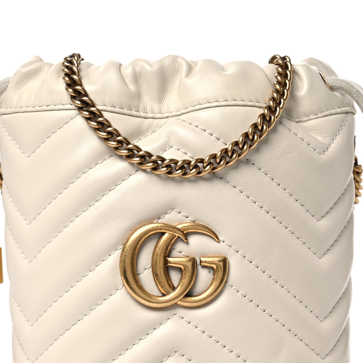 Calfskin Matelasse Mini GG Marmont 2.0 Bucket Bag White