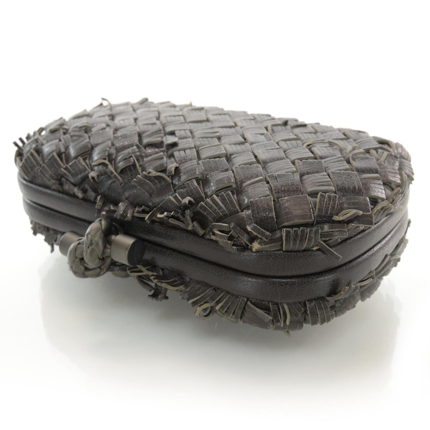 Bottega Veneta Sfrangiato Knot Clutch Nero Black 3 of 6
