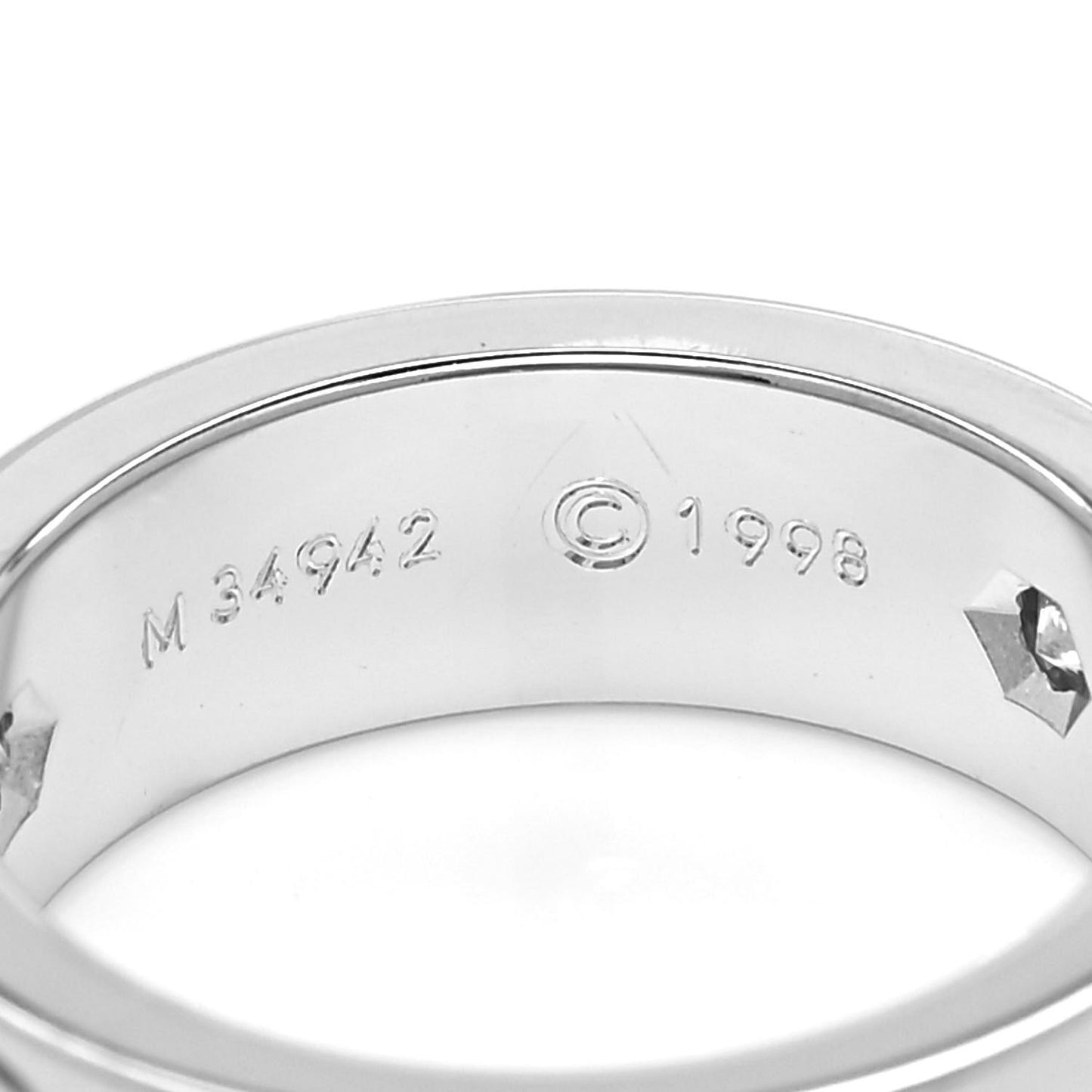 18K White Gold 3 Diamond 5.5mm LOVE Ring 48 4.5